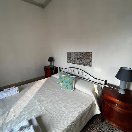 Mille Lire Peppe's Guest house